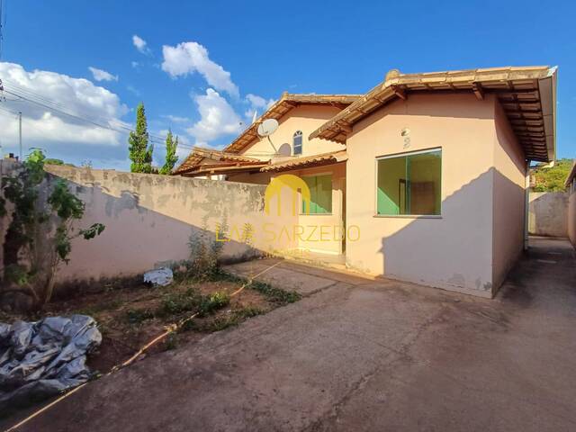 #470 - Casa Geminada para Venda em Mário Campos - MG - 2